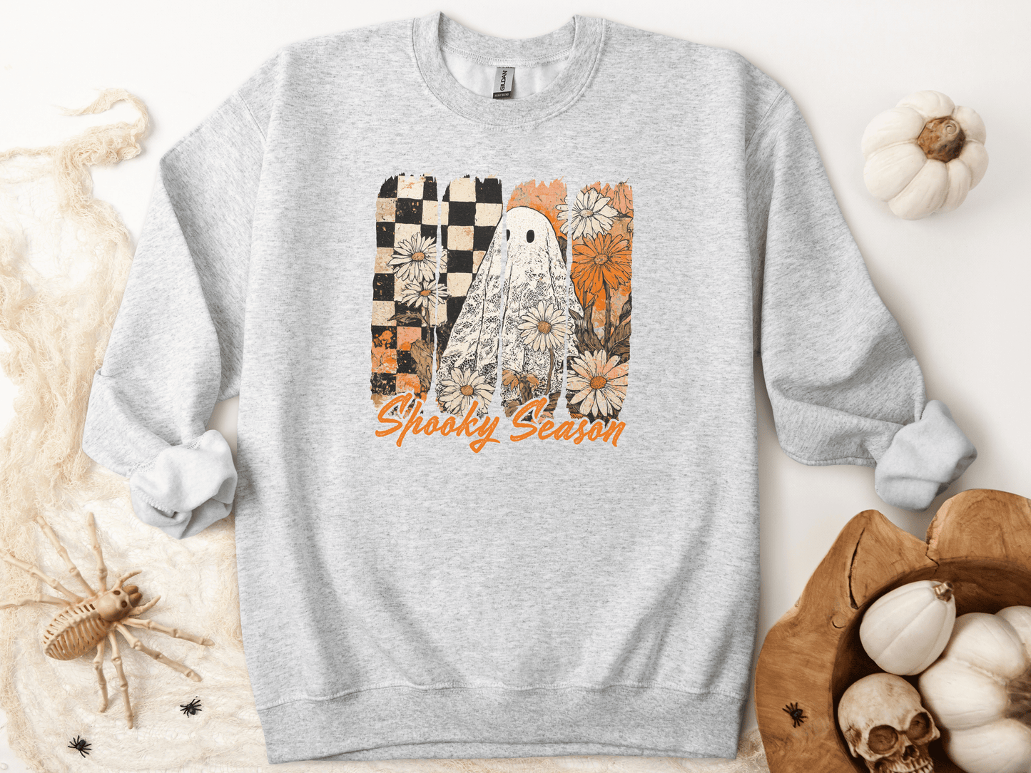 Spooky Season Floral Ghost Graphic Sweatshirt