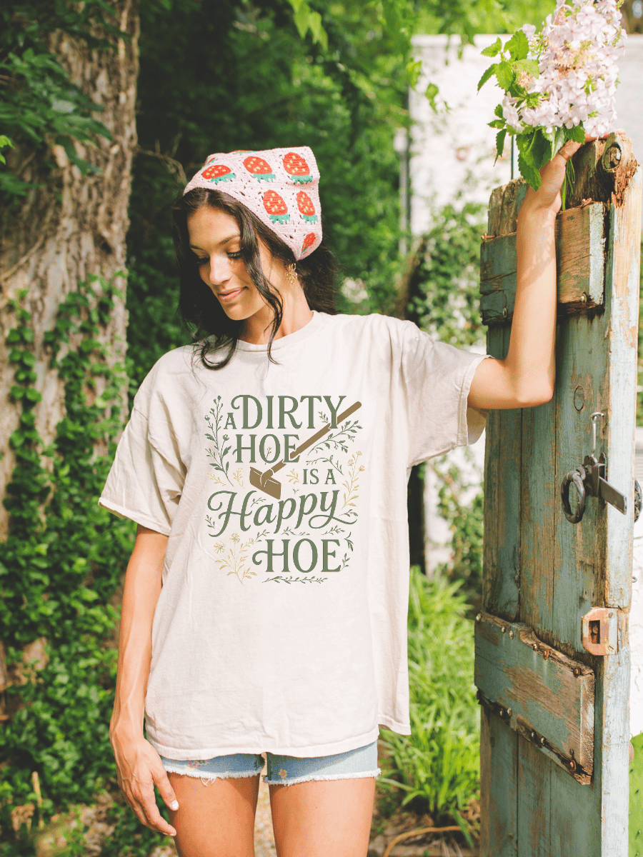 Dirty Hoe, Happy Hoe Graphic Tee