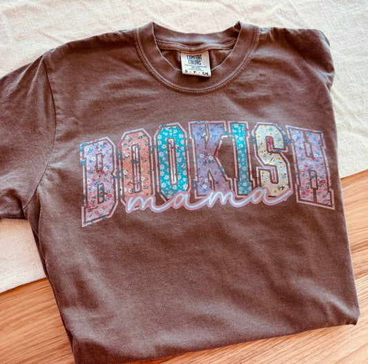 Bookish Mama Graphic Tee