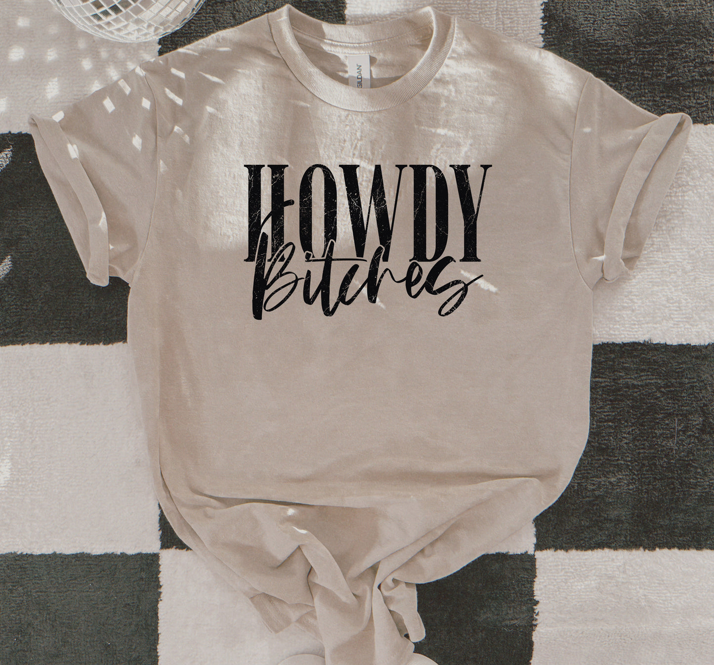 Howdy B!tches Graphic Tee