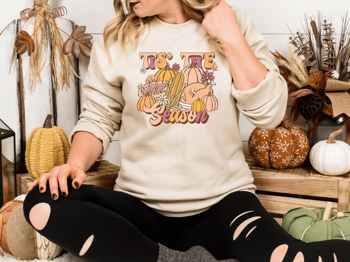 'Tis The Season Graphic Crew