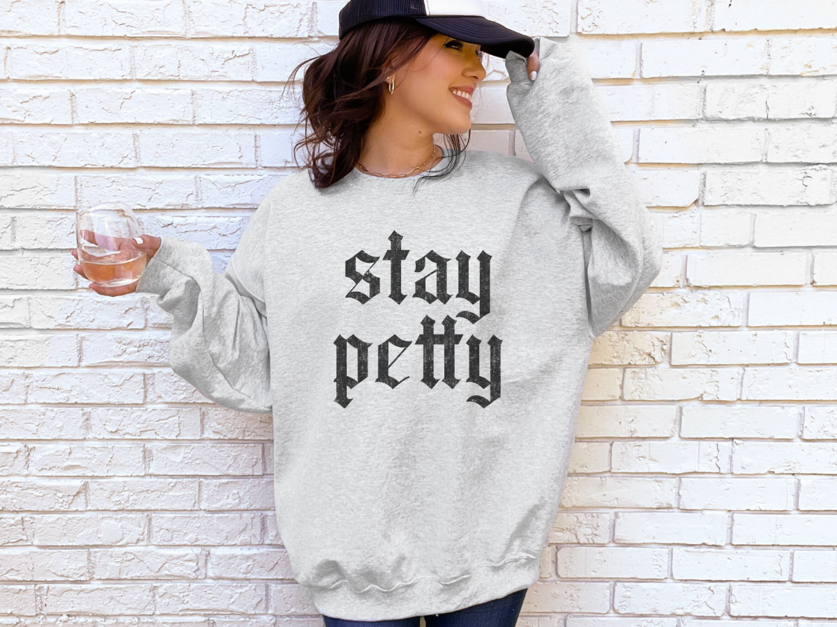 Stay Petty Graphic Crewneck in Ash